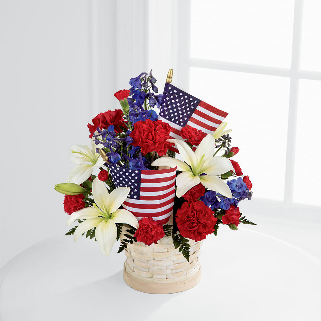 American Glory Bouquet – Forsberg Flowers Of Marquette Llc, Marquette MI