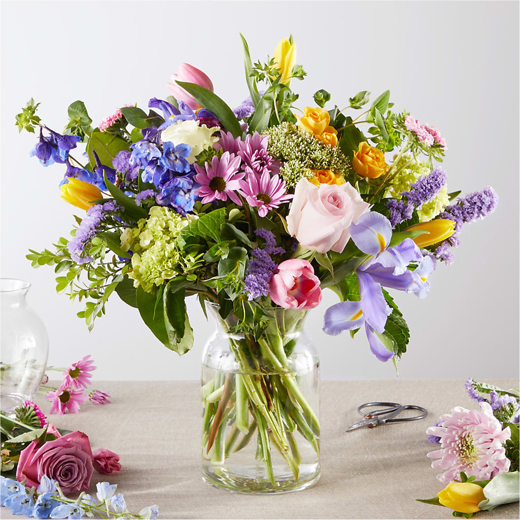 Pastel Tradition - A Florist Original – Forsberg Flowers Of Marquette Llc, Marquette MI