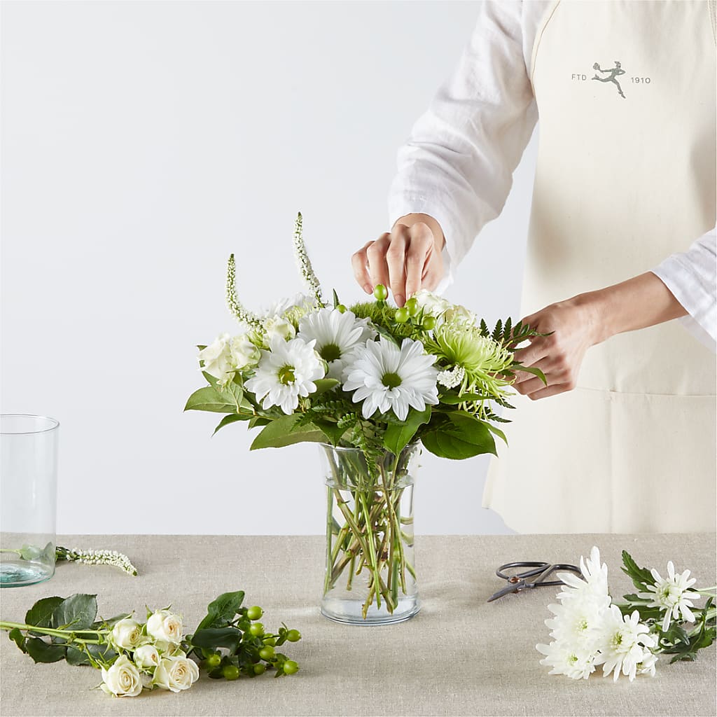 Irish Garden - A Florist Original – Forsberg Flowers Of Marquette Llc, Marquette MI