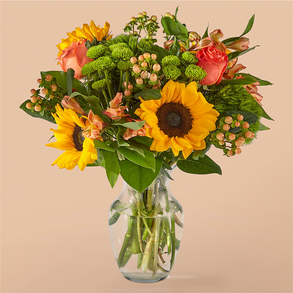 Goldie Bouquet – Forsberg Flowers Of Marquette Llc, Marquette MI