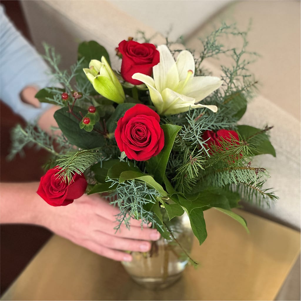 Glittering Lights Bouquet – Forsberg Flowers Of Marquette Llc, Marquette MI