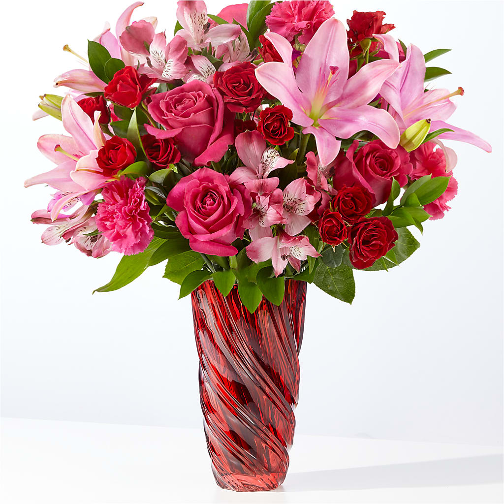 In Love Bouquet with Luxe Swirl Vase – Forsberg Flowers Of Marquette Llc, Marquette MI