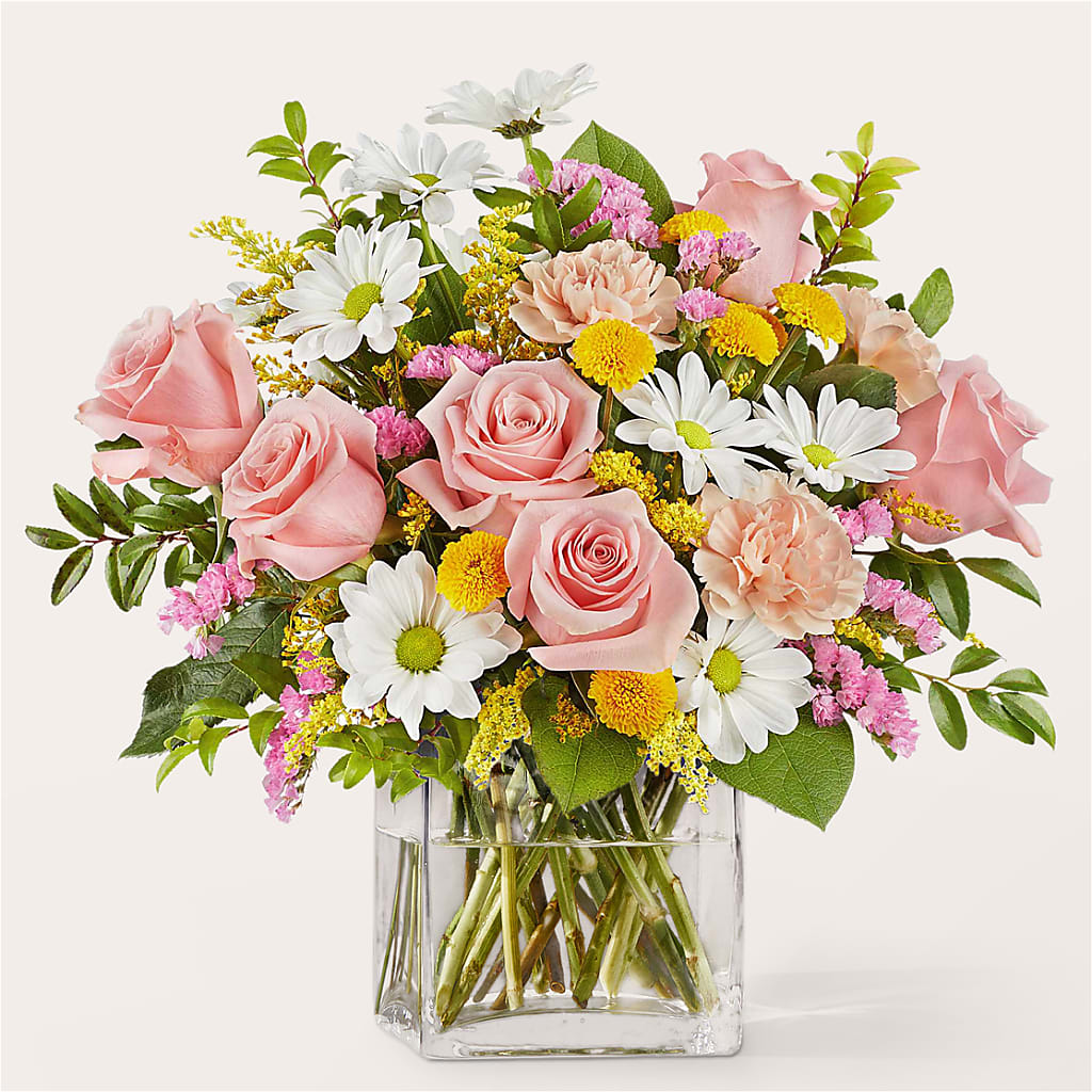 Country Cottage Bouquet – Forsberg Flowers Of Marquette Llc, Marquette MI