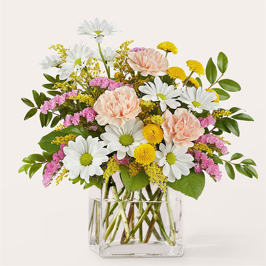 Country Cottage Bouquet – Forsberg Flowers Of Marquette Llc, Marquette MI