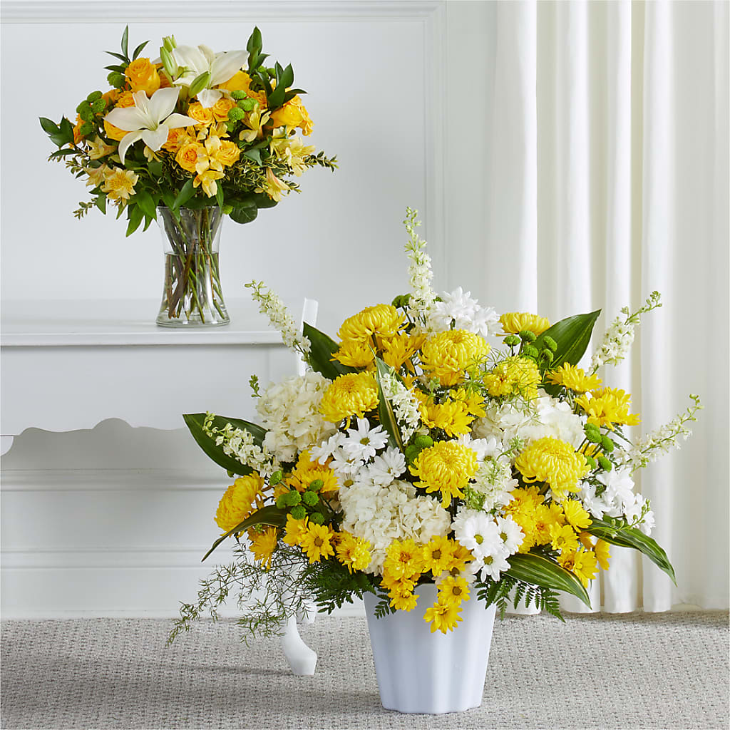 Warm Remembrance Bundles – Forsberg Flowers Of Marquette Llc, Marquette MI
