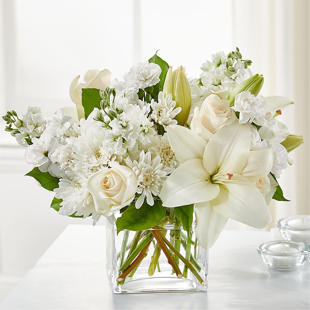 Gentle Breeze Bouquet – Forsberg Flowers Of Marquette Llc, Marquette MI