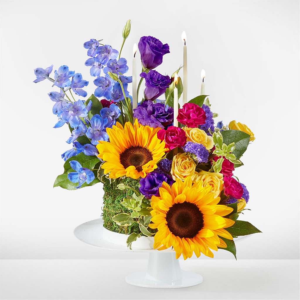 Star of the Day Floral Cake – Forsberg Flowers Of Marquette Llc, Marquette MI