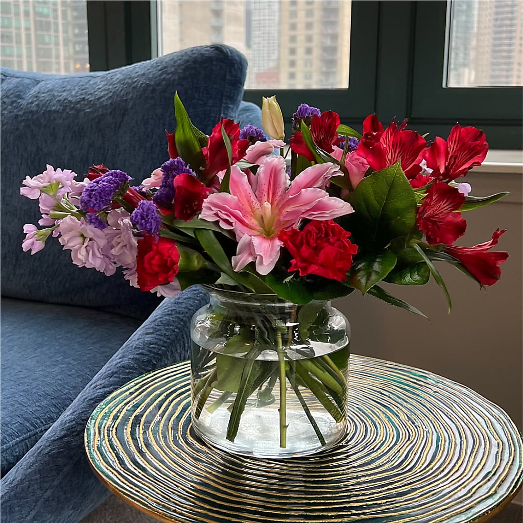 Romantique Bouquet –  Forsberg Flowers Of Marquette Llc, Marquette MI