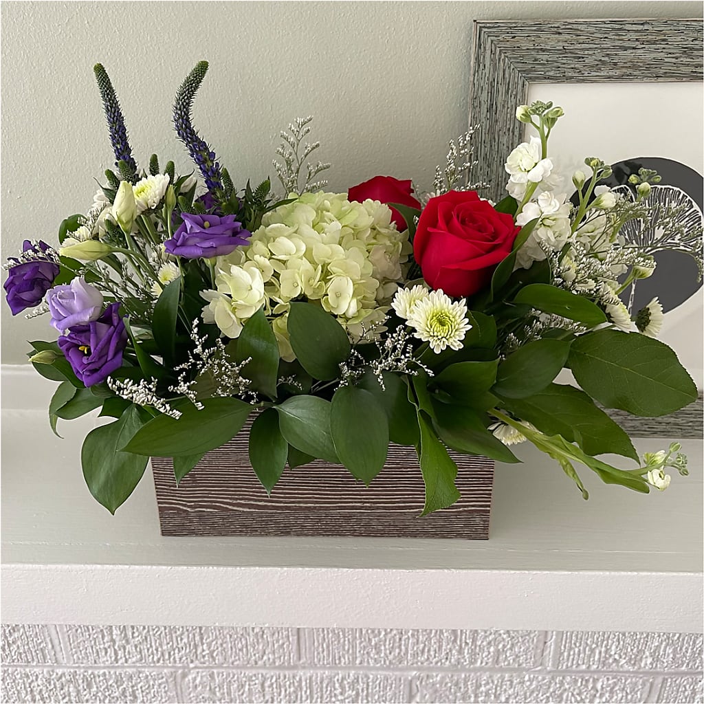 Sweet Magnolia Bouquet –  Forsberg Flowers Of Marquette Llc, Marquette MI