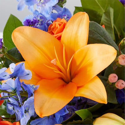 Radiant Citrus Box Bouquet –  Forsberg Flowers Of Marquette Llc, Marquette MI
