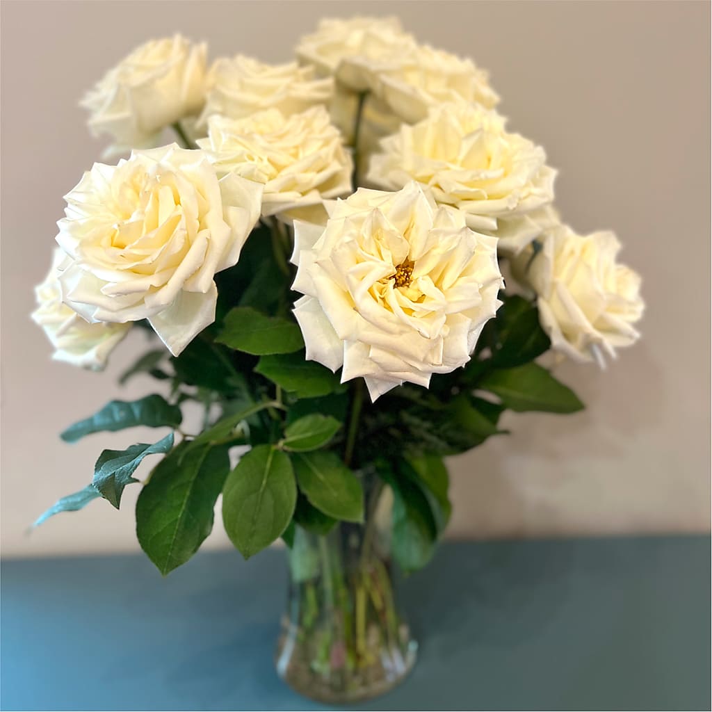 Long Stem Yellow Rose Bouquet –  Forsberg Flowers Of Marquette Llc, Marquette MI