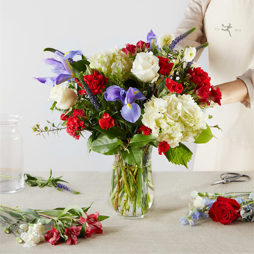 Star Spangled - A Florist Original –  Forsberg Flowers Of Marquette Llc, Marquette MI