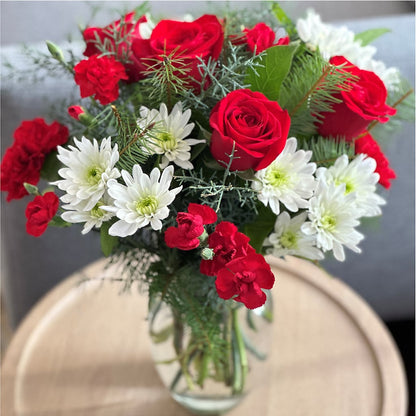 Seasonal Magic Bouquet –  Forsberg Flowers Of Marquette Llc, Marquette MI