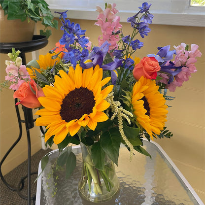 Rays of Life Bouquet –  Forsberg Flowers Of Marquette Llc, Marquette MI
