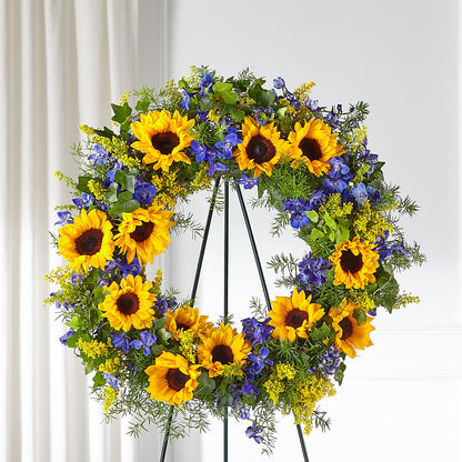 Bright Rays Wreath –  Forsberg Flowers Of Marquette Llc, Marquette MI
