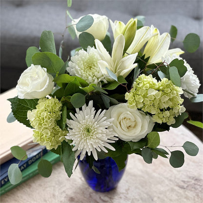 Snowy Dreams Bouquet –  Forsberg Flowers Of Marquette Llc, Marquette MI