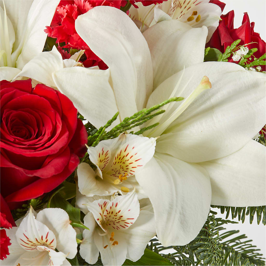 Holiday Season Bouquet –  Forsberg Flowers Of Marquette Llc, Marquette MI