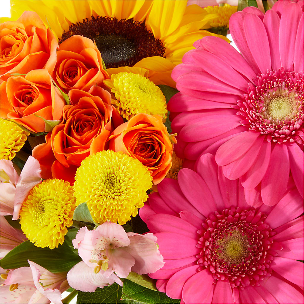 Beach Day Bouquet –  Forsberg Flowers Of Marquette Llc, Marquette MI