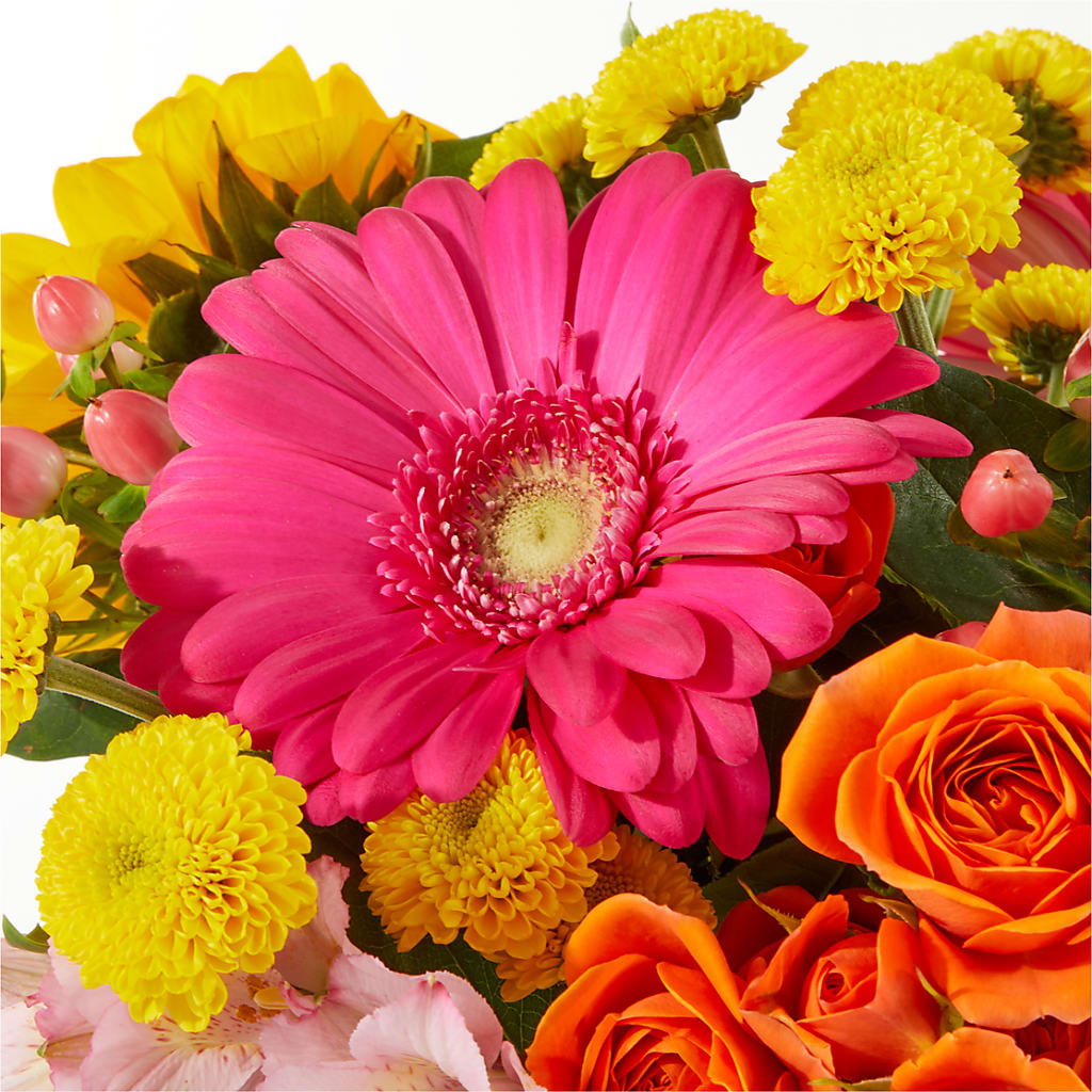 Beach Day Bouquet –  Forsberg Flowers Of Marquette Llc, Marquette MI