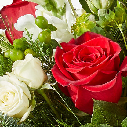 Deck the Halls Bouquet –  Forsberg Flowers Of Marquette Llc, Marquette MI