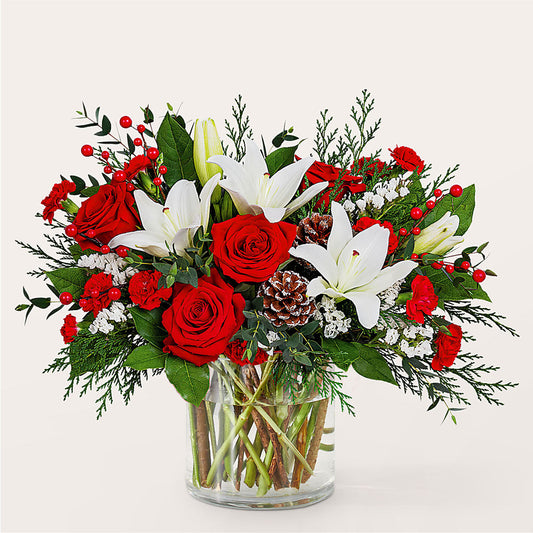 Best in Snow Bouquet –  Forsberg Flowers Of Marquette Llc, Marquette MI