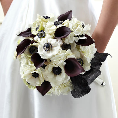 To Have and To Hold Bouquet –  Forsberg Flowers Of Marquette Llc, Marquette MI